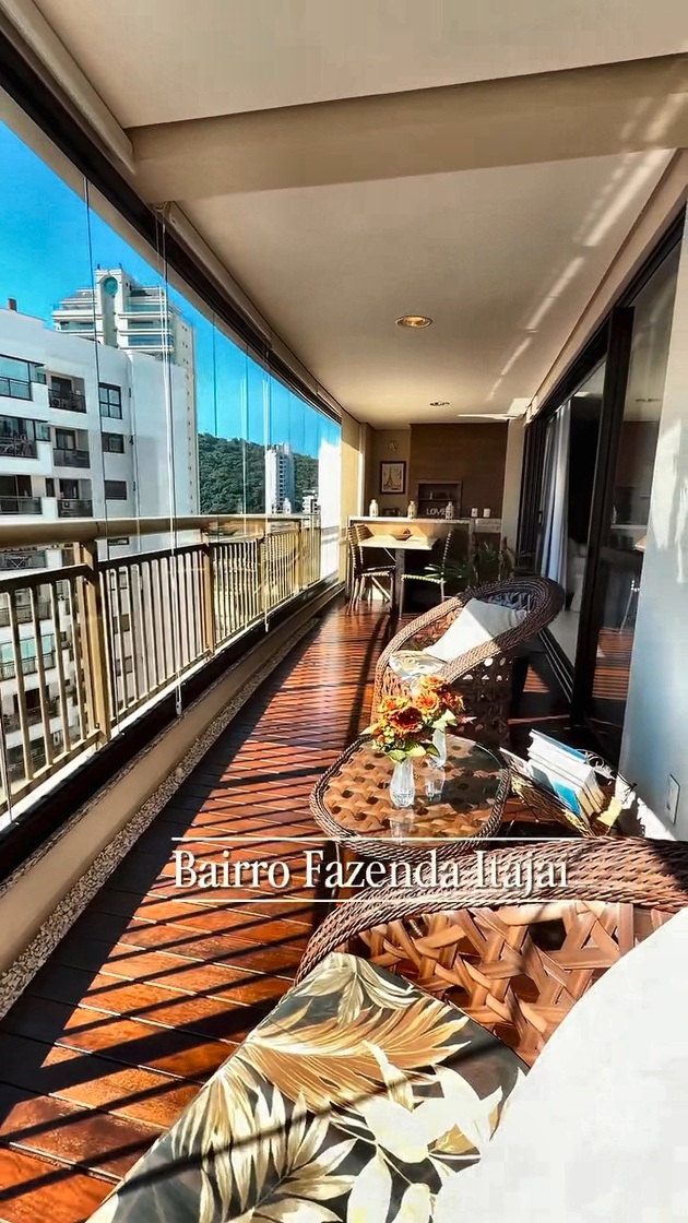 Apartamento Bairro Fazenda Itajai.